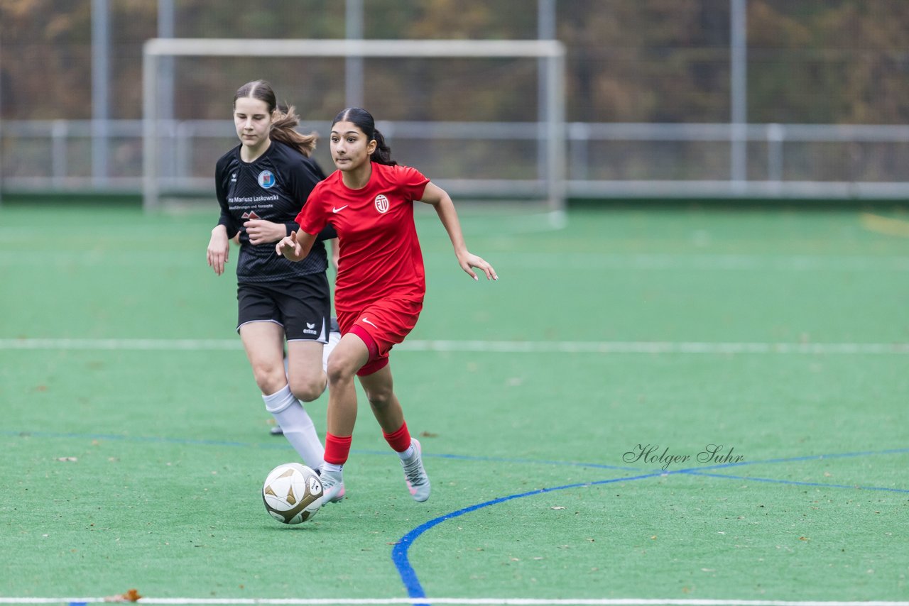 Bild 376 - wCJ VfL Pinneberg - Eimsbuettler TV : Ergebnis: 0:3